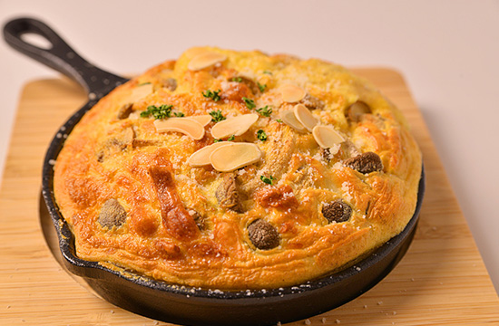 チーズとキノコのスフレットオムレツ
