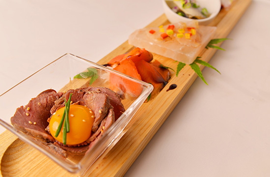鮮魚と牛肉のヒマラヤ岩塩カルパッチョ
