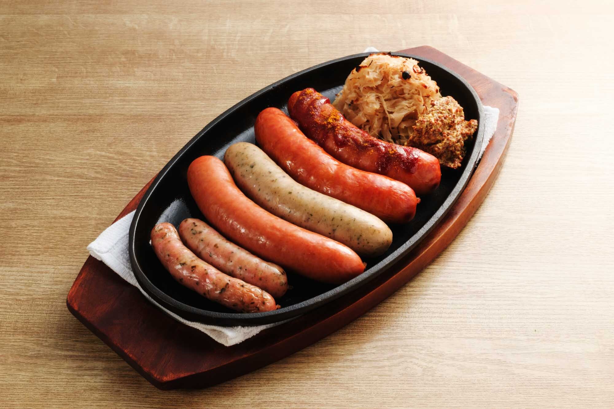 ソーセージ5種盛り合わせ