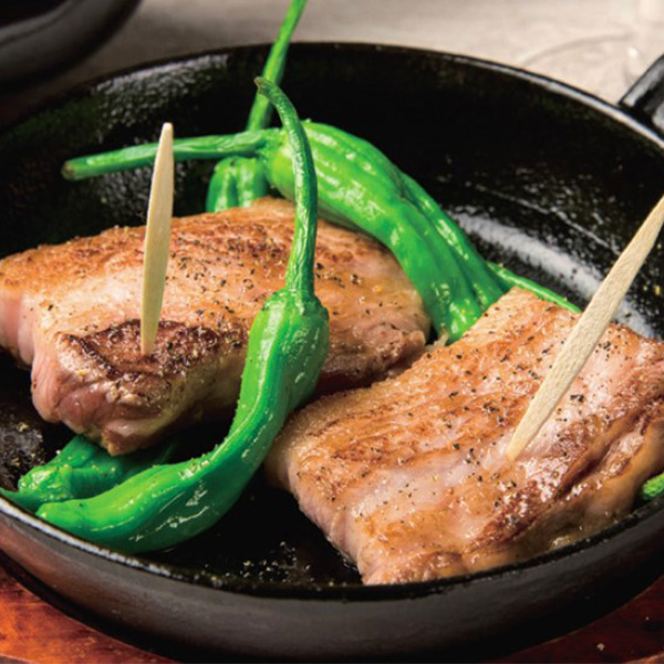 イベリコ豚バラ肉の鉄板焼き