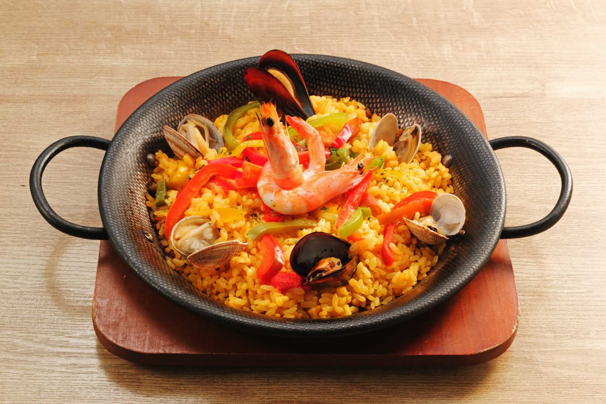 シーフードパエリア