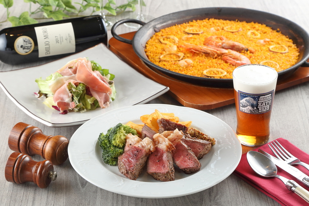 ◆【平日限定】スペインバル昼飲みコース&海外直輸入ワイン7種含む25種飲み放題『厳選牛サーロインのビステックとスペインハモンセラーノ&シーフードピラフ』などお昼だけの特別プラン‼