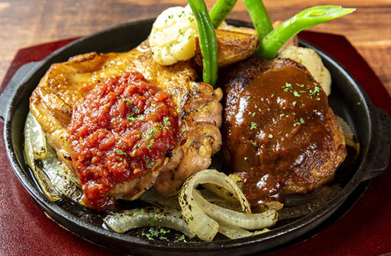 【コンボ】ハンバーグ・ステーキ(150g)&グリル・チキン(100g)