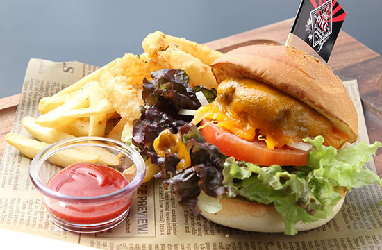 100%ビーフバーガー