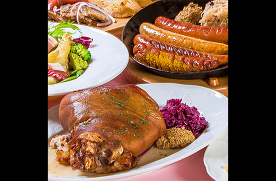 【アイスバインがメインディッシュ!ドイツ料理の王様コース】前菜盛り合わせ等9品と直入樽生”ホフブロイ”全5種含む60種超3時間飲み放題!!<当日予約OK>