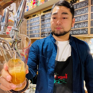 名物店長「バーニー」がおもてなし