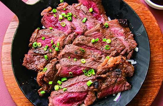 牛肉鉄板ステーキ