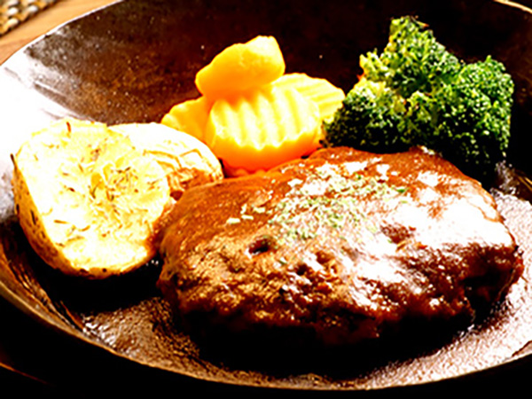 ハンバーグステーキ　 ～選べる3種のソース～
