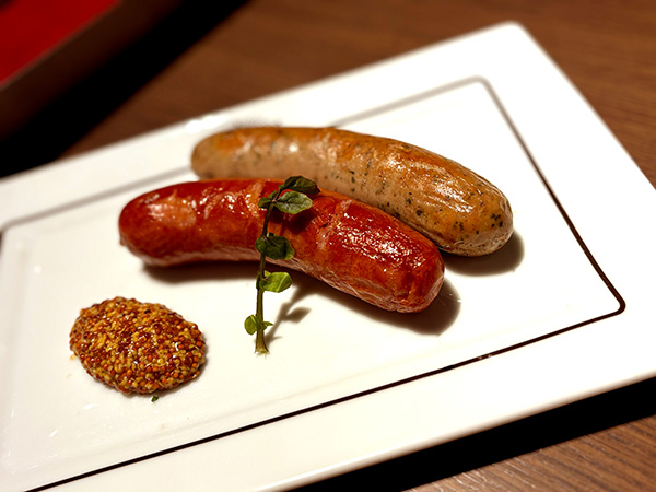 2kinds of sausages