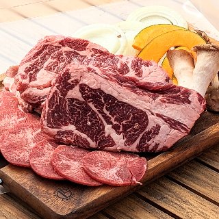 9000円【特選ラグジュアリーBBQ】＜ゆったり専用席をご用意＞牛タンと牛肉ステーキを堪能せよ！専用席で最高のBBQ体験と２.5時間飲み放題！＜特別なお酒もご用意＞輸入クラフトビールと高級ハイボール、焼酎の宴！