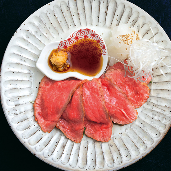 Grilled roast Wagyu beef with fish soy sauce　和牛のローストビーフ～しょっつる醤油添え