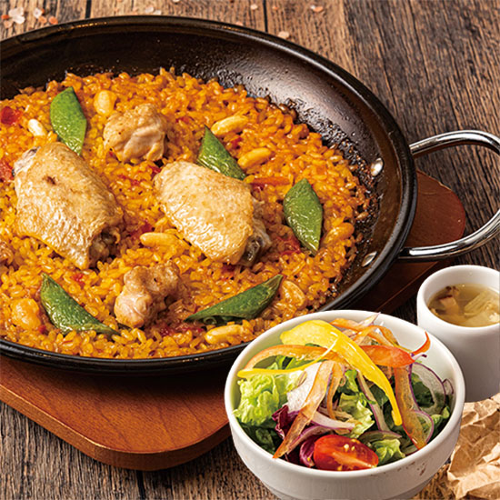 【当店イチオシ】バレンシアパエリアランチ（サラダ・スープ付き）セット¥2,310（税込）