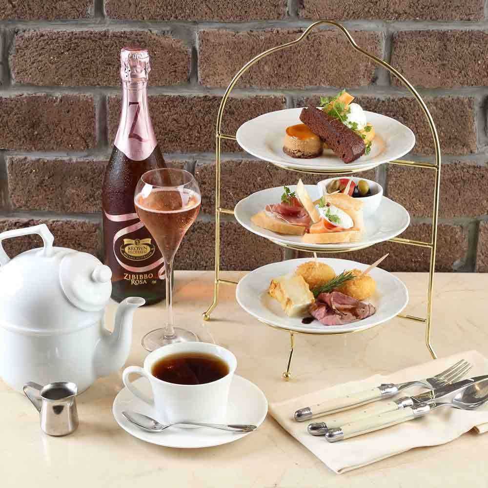 【アフタヌーンティーセット】本日のグラスワイン＆ロンネフェルトティー付き