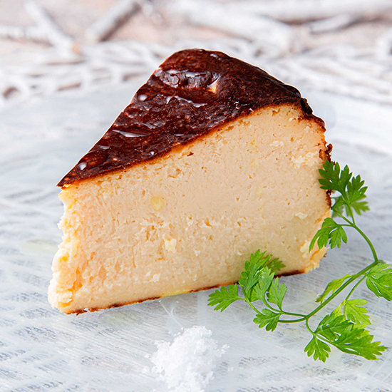 バスクチーズケーキ｜Basque Cheesecake