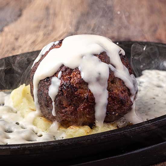 白のフロマージュハンバーグ