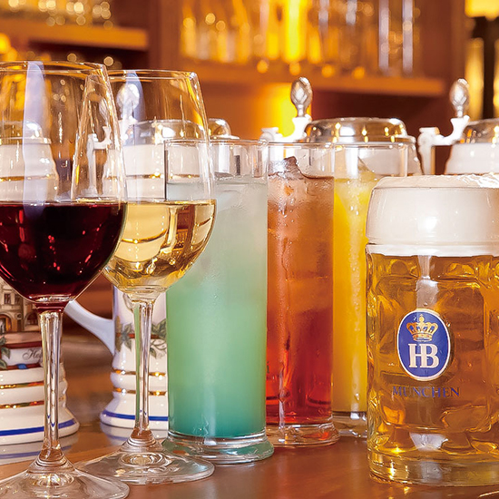 ドイツから自社直輸入した「ホフブロイ樽生ビール」を楽しめます